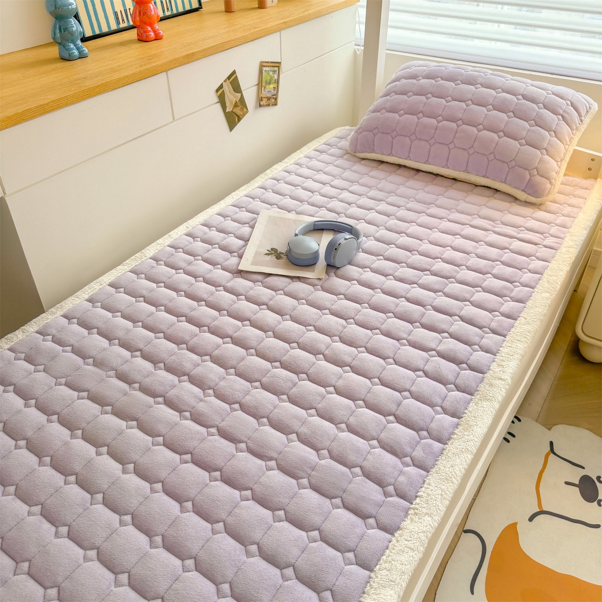 91家纺网 家纺一手货源 找家纺 雯豆家纺 雯豆2025冬季新品牛奶绒床垫床护垫学生上下铺床褥子纯色绒垫子牛奶绒床褥-雪青