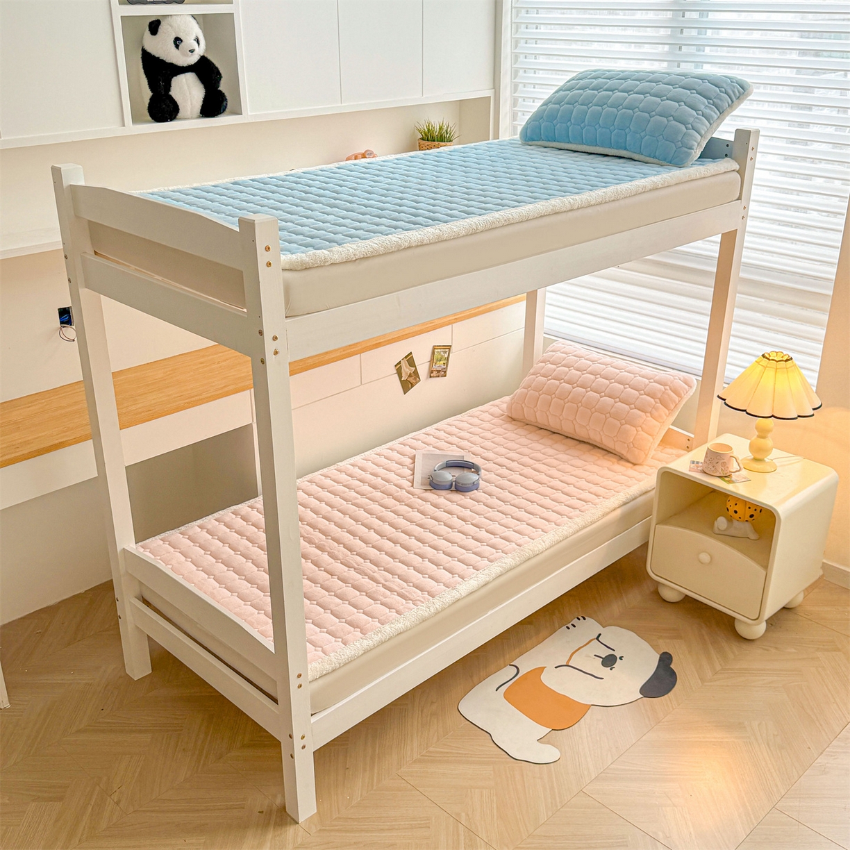 91家纺网 家纺一手货源 找家纺 雯豆家纺 雯豆2025冬季新品牛奶绒床垫床护垫学生上下铺床褥子纯色绒垫子牛奶绒床褥-玉颜粉