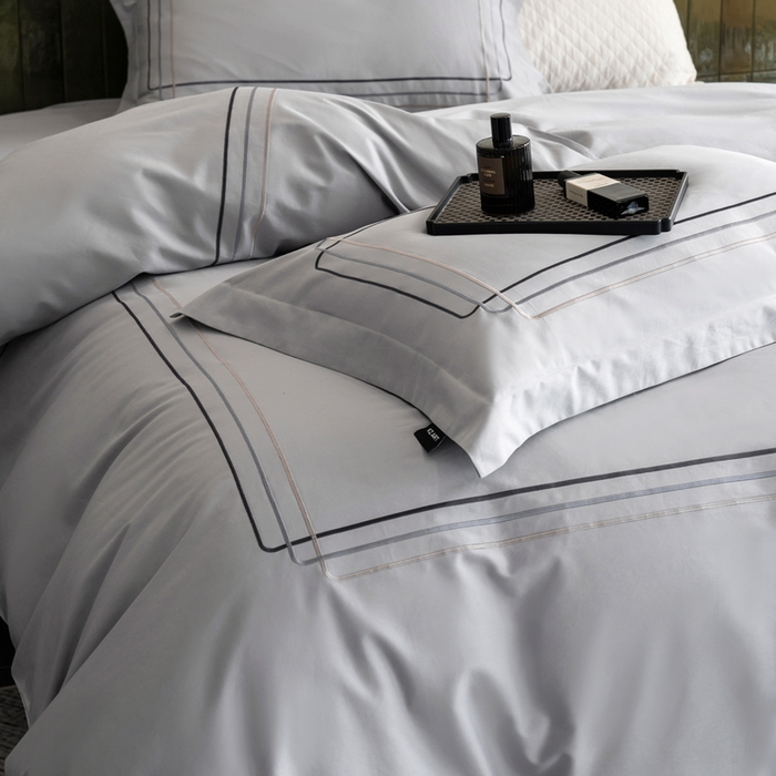 卡姿家纺 2025秋冬60支长绒棉意式轻奢刺绣四件套-菲克 菲克灰