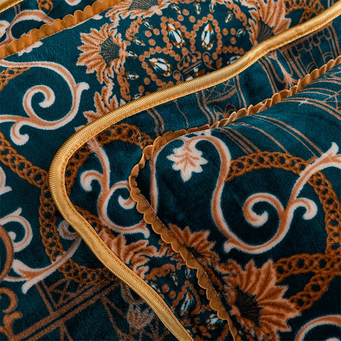 91家纺网 家纺一手货源 找家纺 千嘻汇 2025新款7斤牛奶绒金貂法莱绒床裙款保暖绒四件套 流星花园