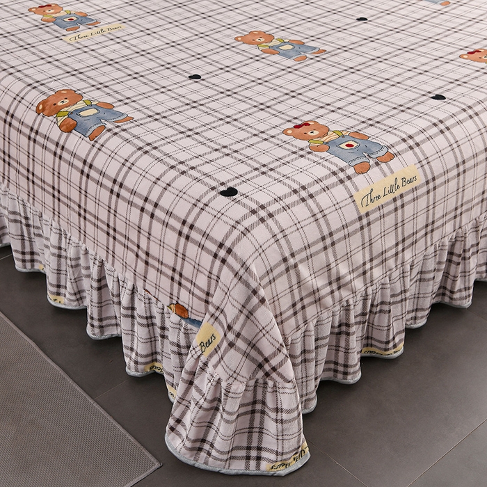 91家纺网 家纺一手货源 找家纺 千嘻汇 2025新款7斤牛奶绒金貂法莱绒床裙款保暖绒四件套 小熊日记