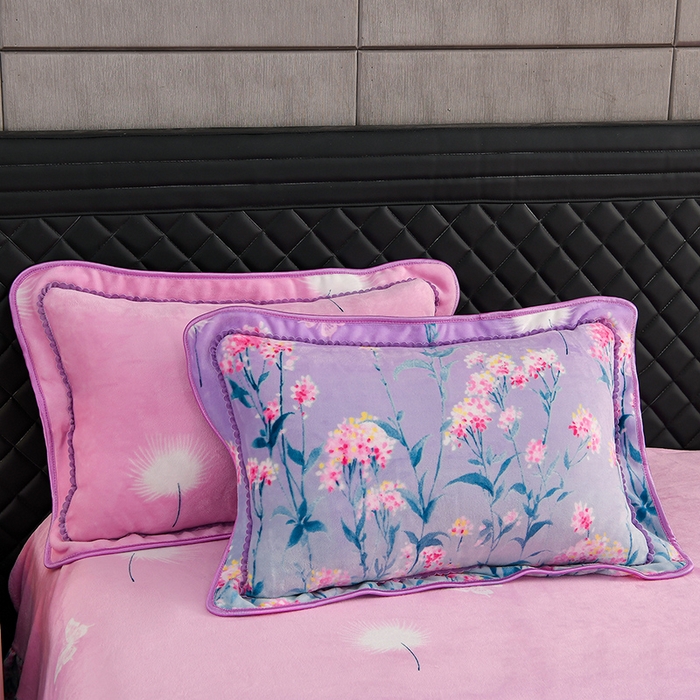 91家纺网 家纺一手货源 找家纺 千嘻汇 2025新款7斤牛奶绒金貂法莱绒床裙款保暖绒四件套 幸运草