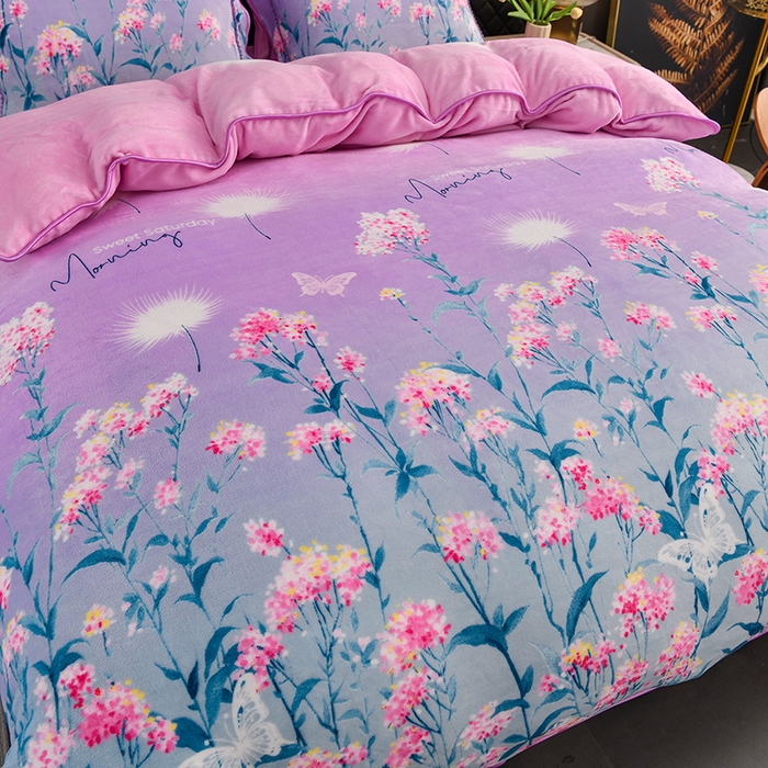 91家纺网 家纺一手货源 找家纺 千嘻汇 2025新款7斤牛奶绒金貂法莱绒床裙款保暖绒四件套 幸运草