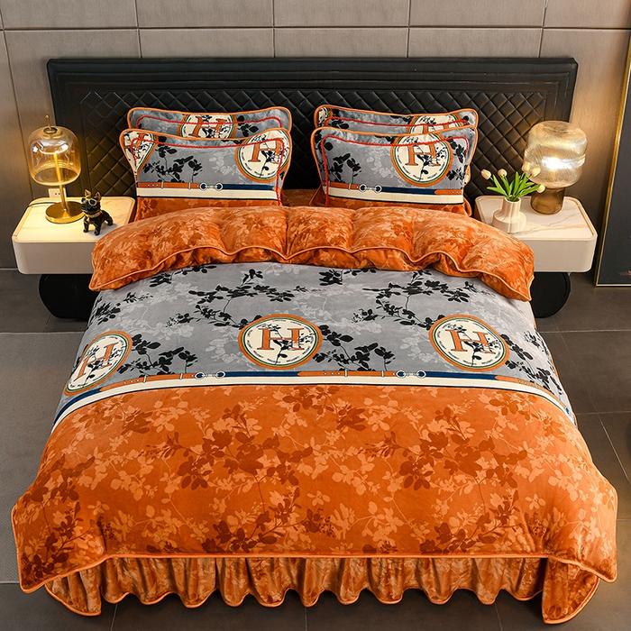 91家纺网 家纺一手货源 找家纺 千嘻汇 2025新款7斤牛奶绒金貂法莱绒床裙款保暖绒四件套 叶韵花染