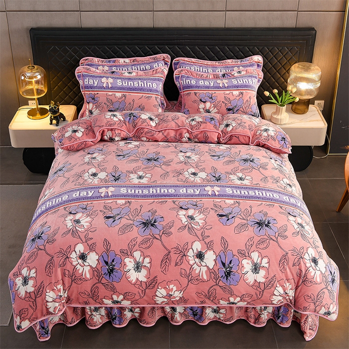 91家纺网 家纺一手货源 找家纺 千嘻汇 2025新款7斤牛奶绒金貂法莱绒床裙款保暖绒四件套 花语