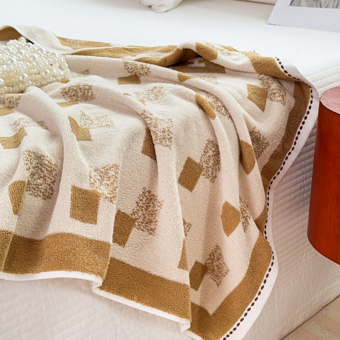 91家纺网 家纺一手货源 找家纺 悦然毛巾被 2025新款全棉毛圈浴巾盖毯 方格咖70*140