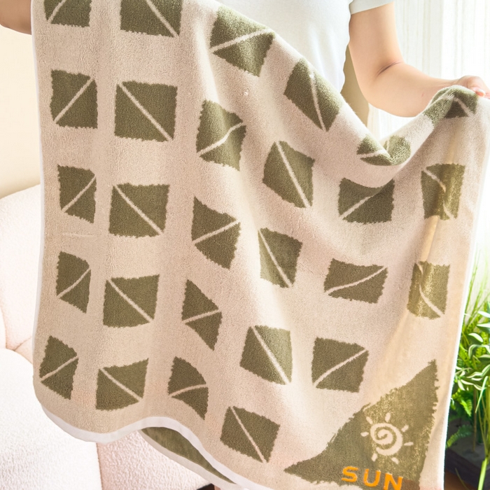 91家纺网 家纺一手货源 找家纺 悦然毛巾被 2025新款全棉毛圈浴巾盖毯 几何绿70*140