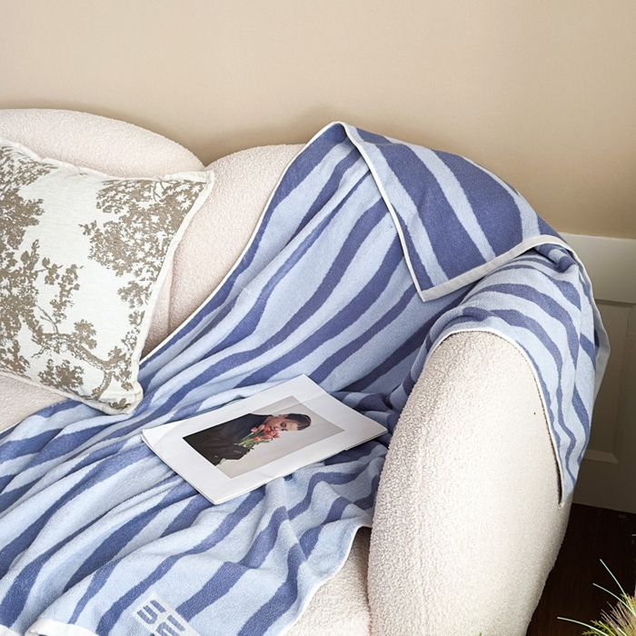 91家纺网 家纺一手货源 找家纺 悦然毛巾被 2025新款全棉毛圈浴巾盖毯 杉树蓝70*140