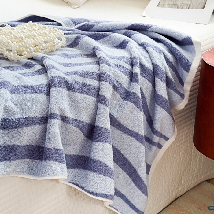 91家纺网 家纺一手货源 找家纺 悦然毛巾被 2025新款全棉毛圈浴巾盖毯 杉树蓝70*140