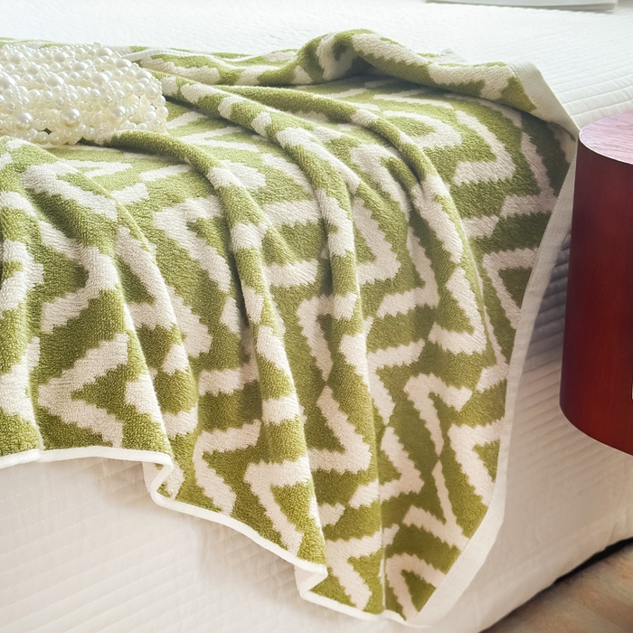 91家纺网 家纺一手货源 找家纺 悦然毛巾被 2025新款全棉毛圈浴巾盖毯 V叶绿70*140