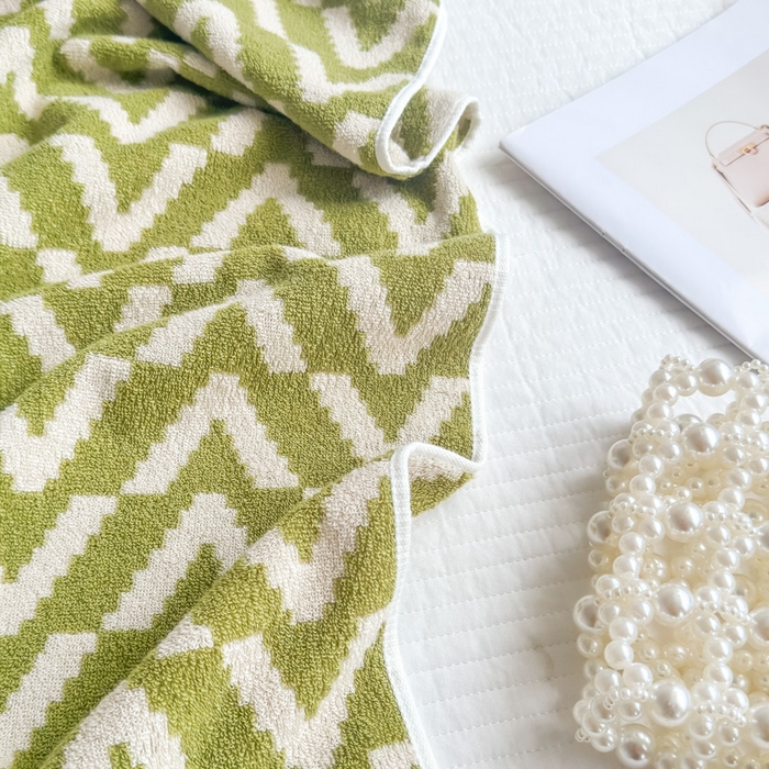 91家纺网 家纺一手货源 找家纺 悦然毛巾被 2025新款全棉毛圈浴巾盖毯 V叶绿70*140