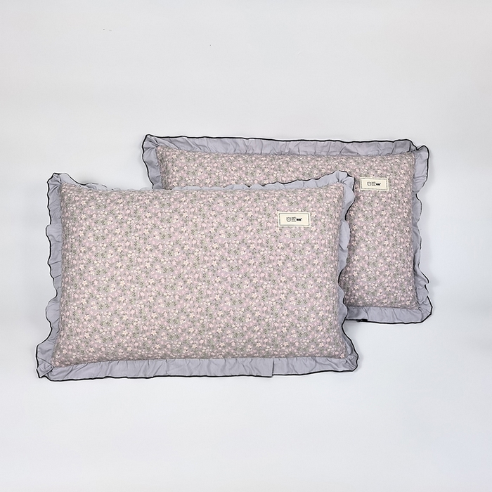 91家纺网 家纺一手货源 找家纺 （总）呦呦南宋 2025新款26度c绗缝款多层结构枕头套超声波夹棉48*74cm一对装单品绣线花边拉链款枕套