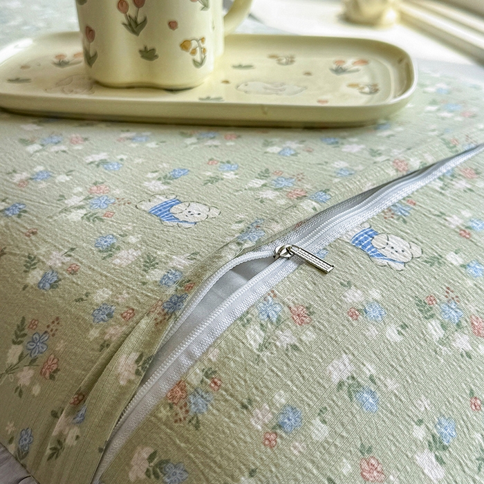 91家纺网 家纺一手货源 找家纺 （总）呦呦南宋 2025新款26度c绗缝款多层结构枕头套超声波夹棉48*74cm一对装单品绣线花边拉链款枕套