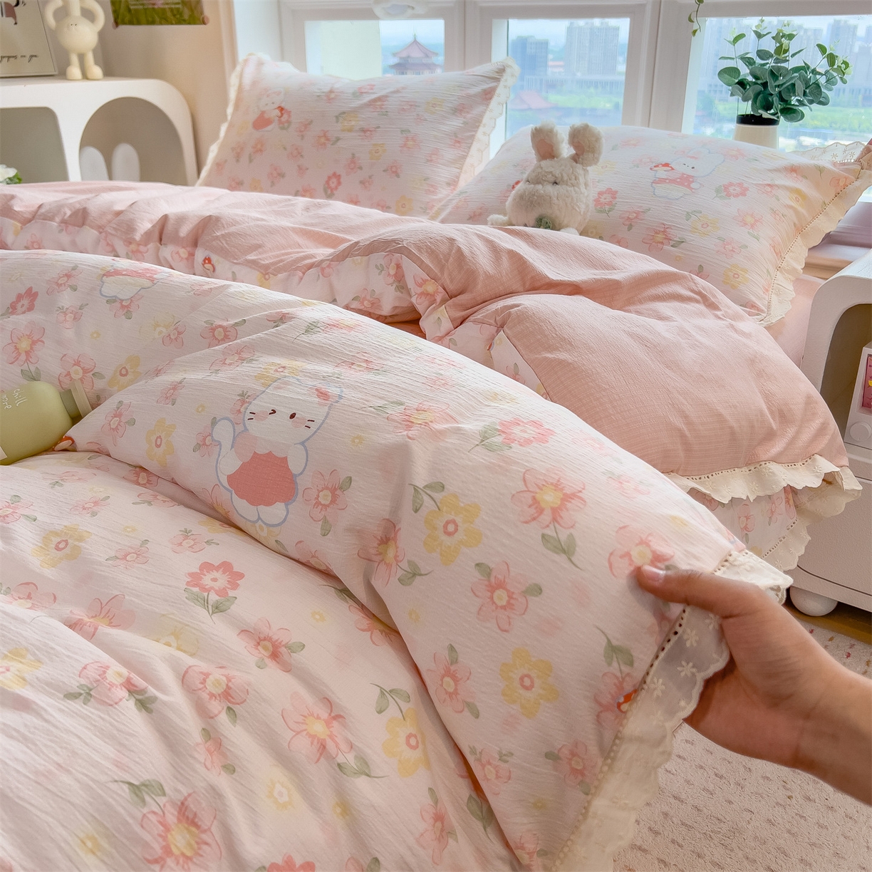 91家纺网 家纺一手货源 找家纺 （总）雯豆家纺2025新品皱皱双层纱四件套镂空花边款三件套