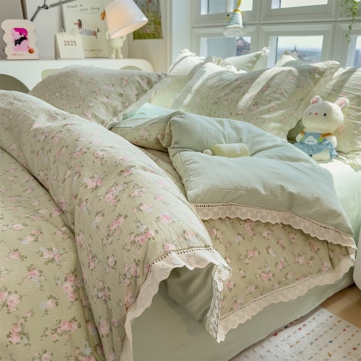 91家纺网 家纺一手货源 找家纺 （总）雯豆家纺2025新品皱皱双层纱四件套镂空花边款三件套