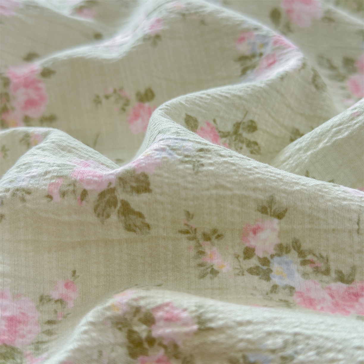 91家纺网 家纺一手货源 找家纺 （总）雯豆家纺2025新品皱皱双层纱四件套镂空花边款三件套