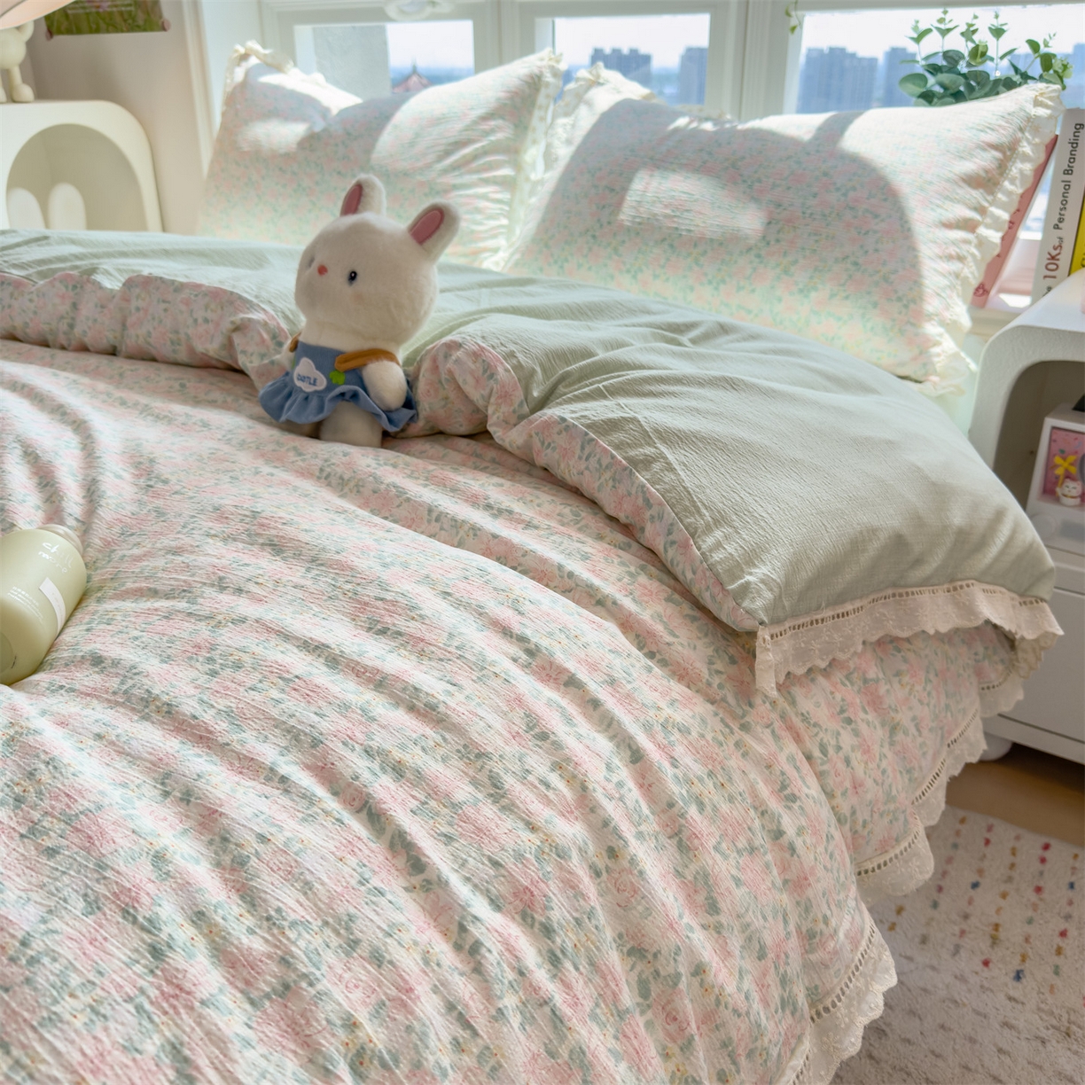 91家纺网 家纺一手货源 找家纺 雯豆家纺2025新品皱皱双层纱四件套镂空花边款三件套 爱尔蓝