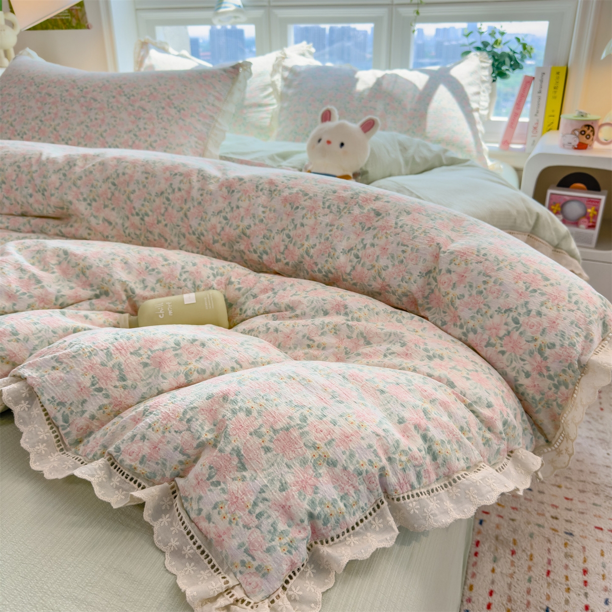 91家纺网 家纺一手货源 找家纺 雯豆家纺2025新品皱皱双层纱四件套镂空花边款三件套 爱尔蓝