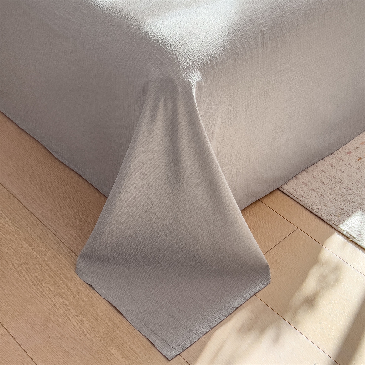 91家纺网 家纺一手货源 找家纺 雯豆家纺2025新品皱皱双层纱四件套镂空花边款三件套 初心