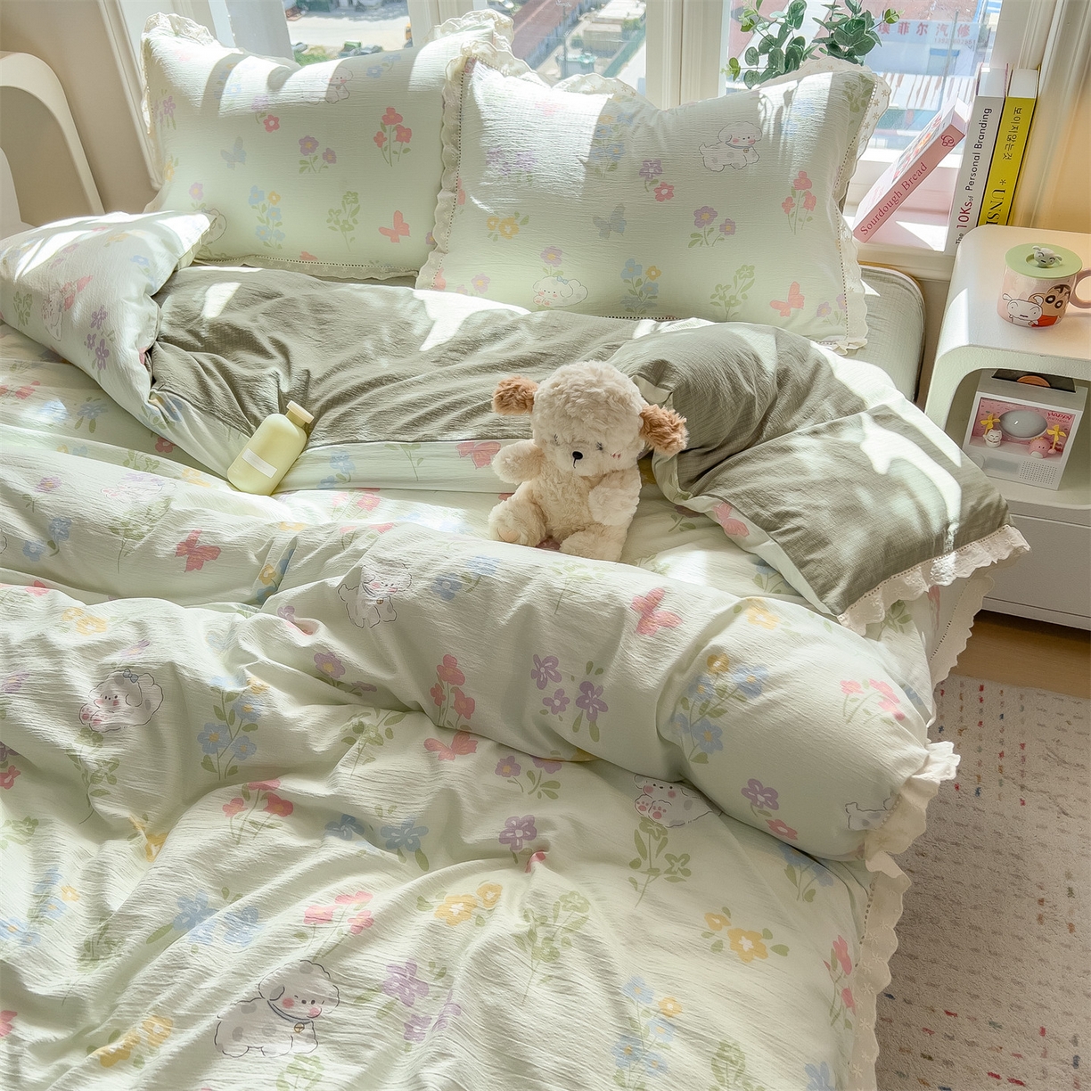 91家纺网 家纺一手货源 找家纺 雯豆家纺2025新品皱皱双层纱四件套镂空花边款三件套 春日小狗