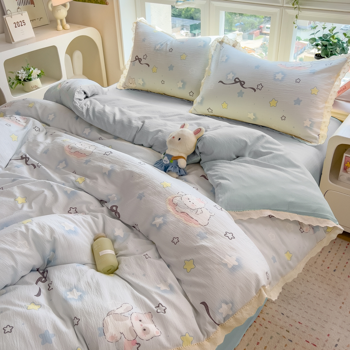 91家纺网 家纺一手货源 找家纺 雯豆家纺2025新品皱皱双层纱四件套镂空花边款三件套 蝴蝶结小猫