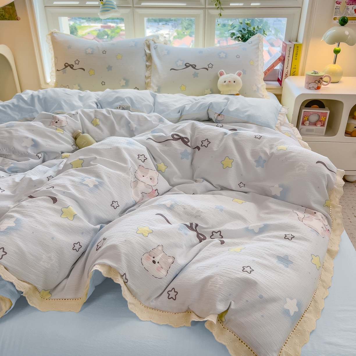 91家纺网 家纺一手货源 找家纺 雯豆家纺2025新品皱皱双层纱四件套镂空花边款三件套 蝴蝶结小猫