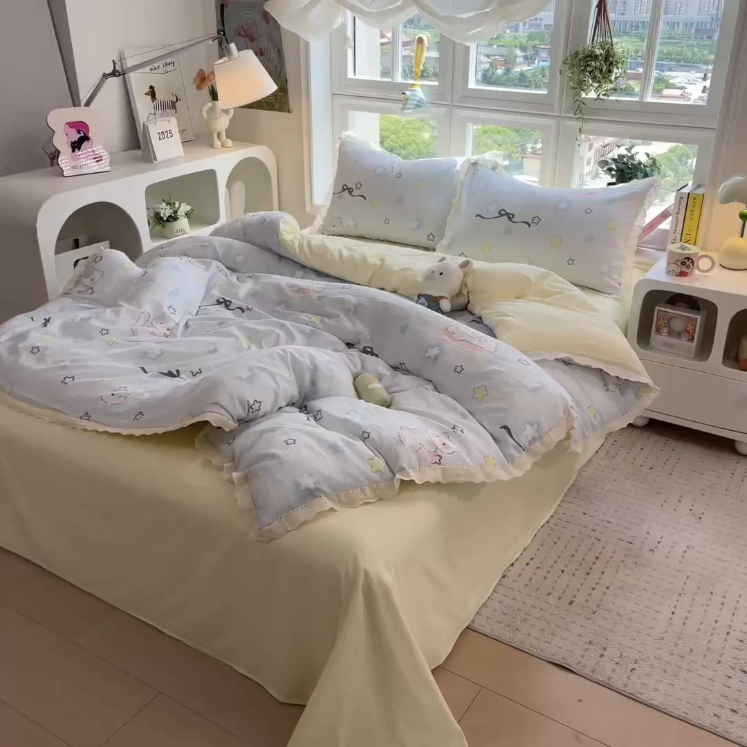 91家纺网 家纺一手货源 找家纺 雯豆家纺2025新品皱皱双层纱四件套镂空花边款三件套 蝴蝶结小猫