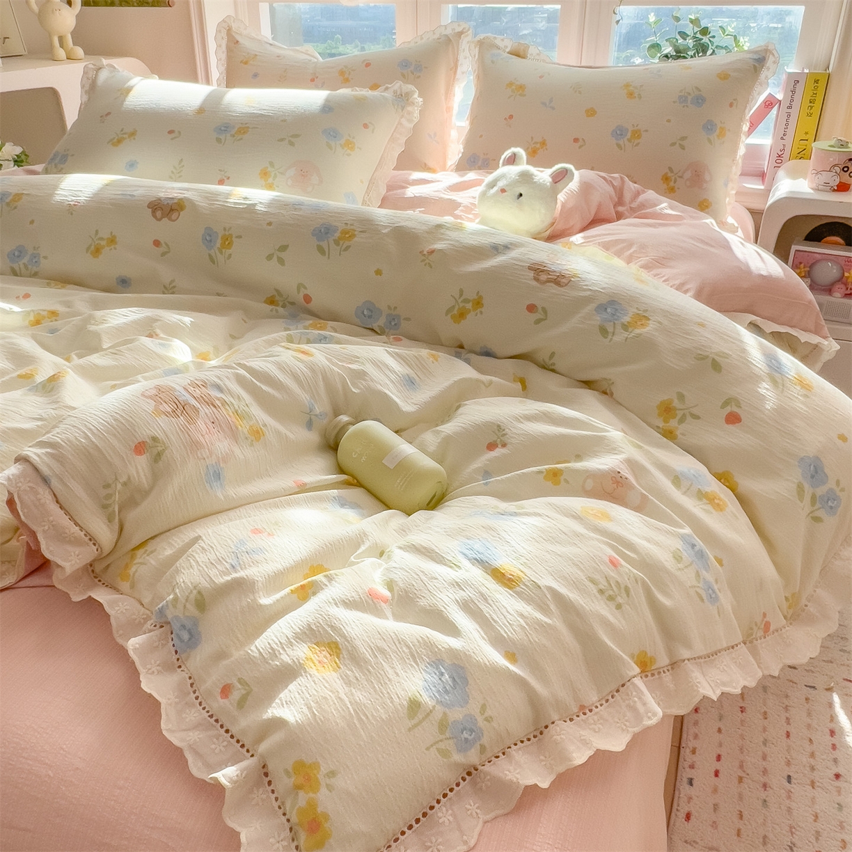 91家纺网 家纺一手货源 找家纺 雯豆家纺2025新品皱皱双层纱四件套镂空花边款三件套 花小愈