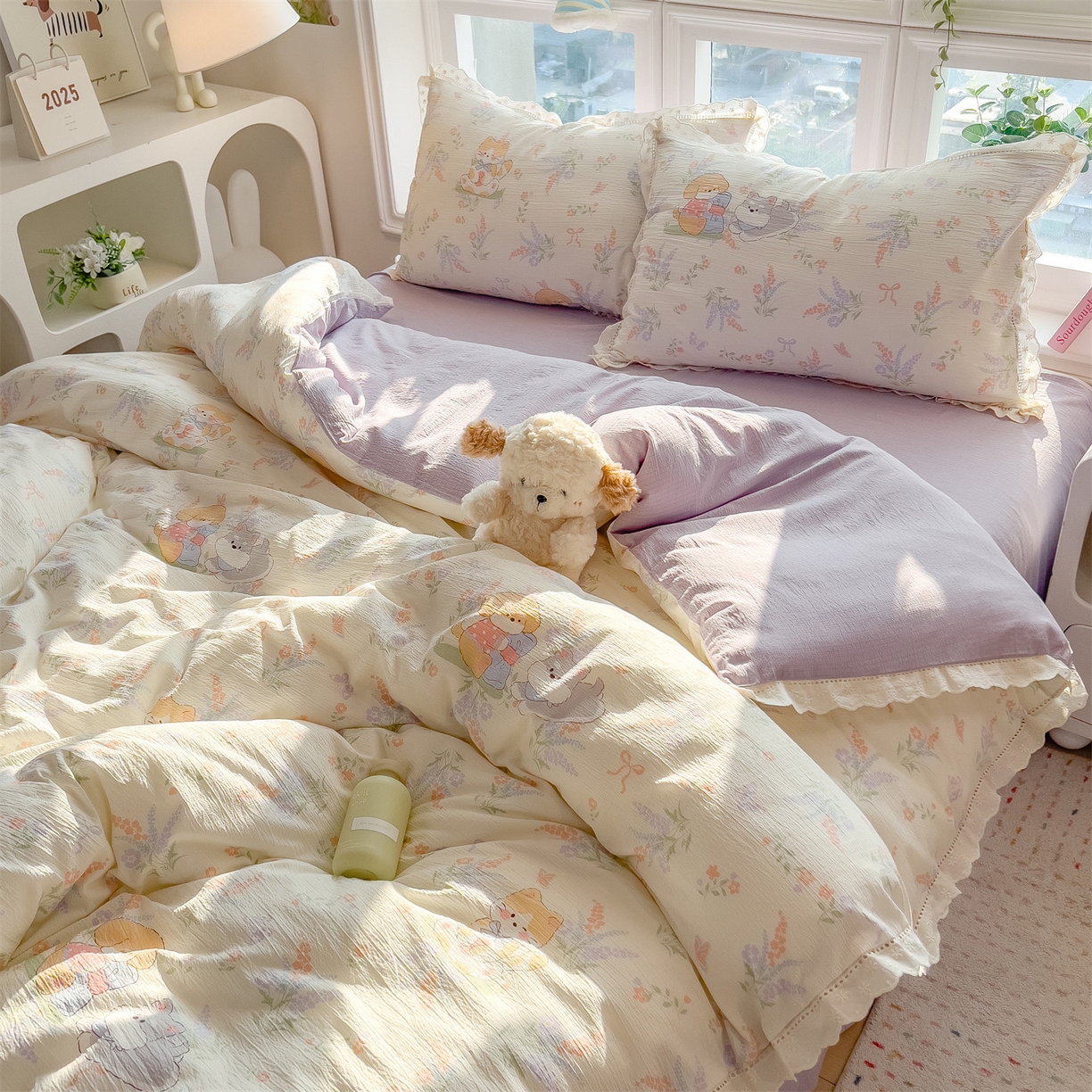 91家纺网 家纺一手货源 找家纺 雯豆家纺2025新品皱皱双层纱四件套镂空花边款三件套 快乐萌宝