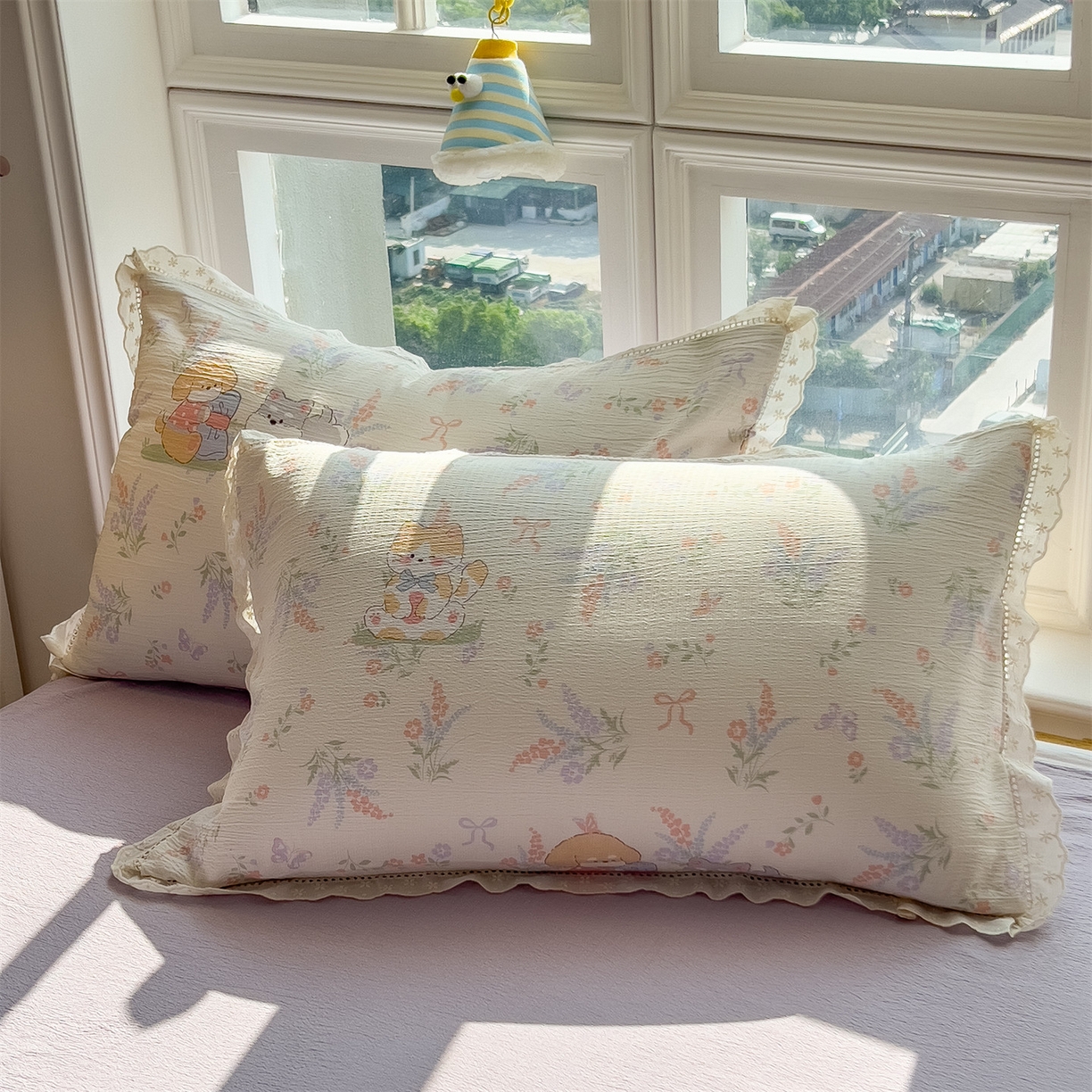 91家纺网 家纺一手货源 找家纺 雯豆家纺2025新品皱皱双层纱四件套镂空花边款三件套 快乐萌宝