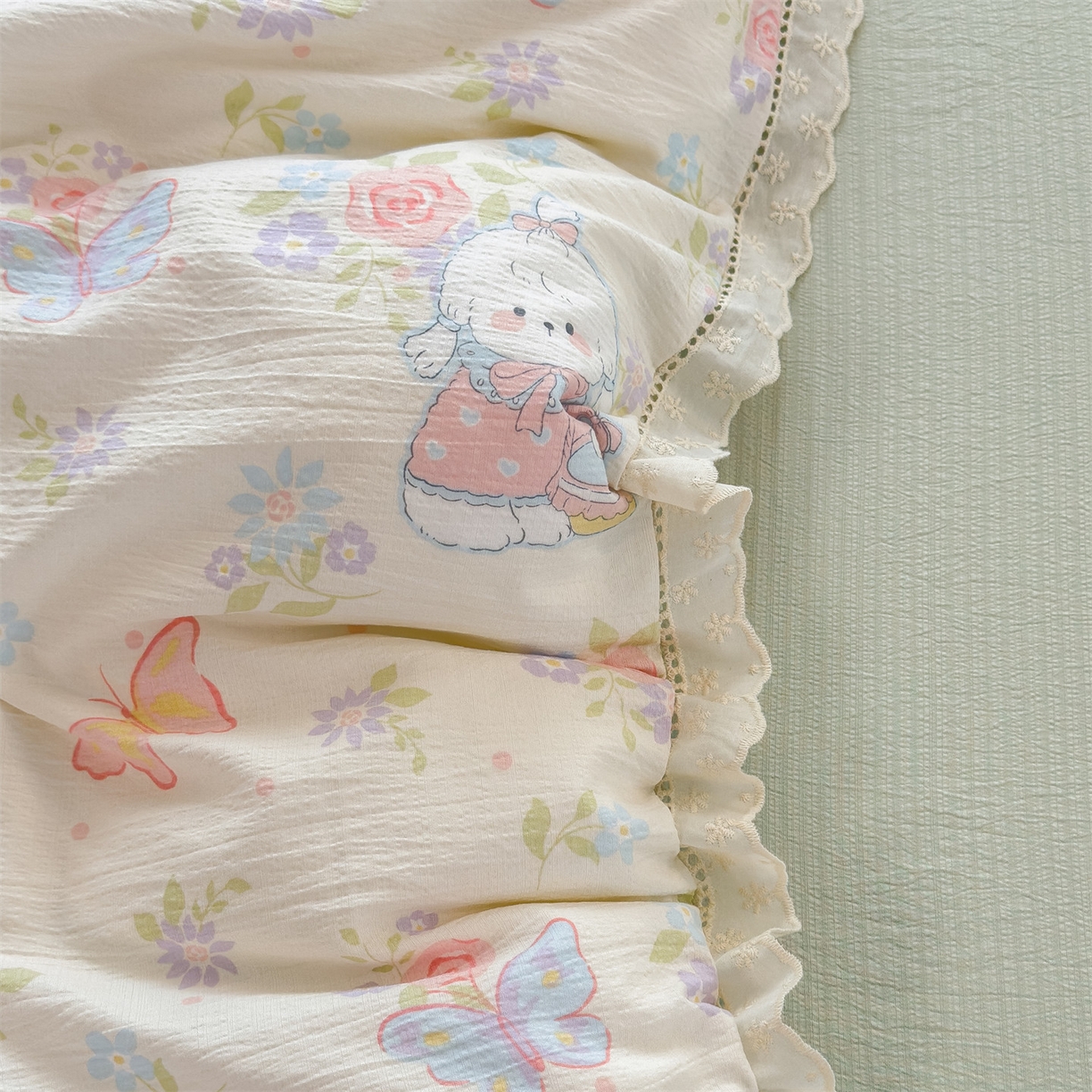 91家纺网 家纺一手货源 找家纺 雯豆家纺2025新品皱皱双层纱四件套镂空花边款三件套 快乐时光