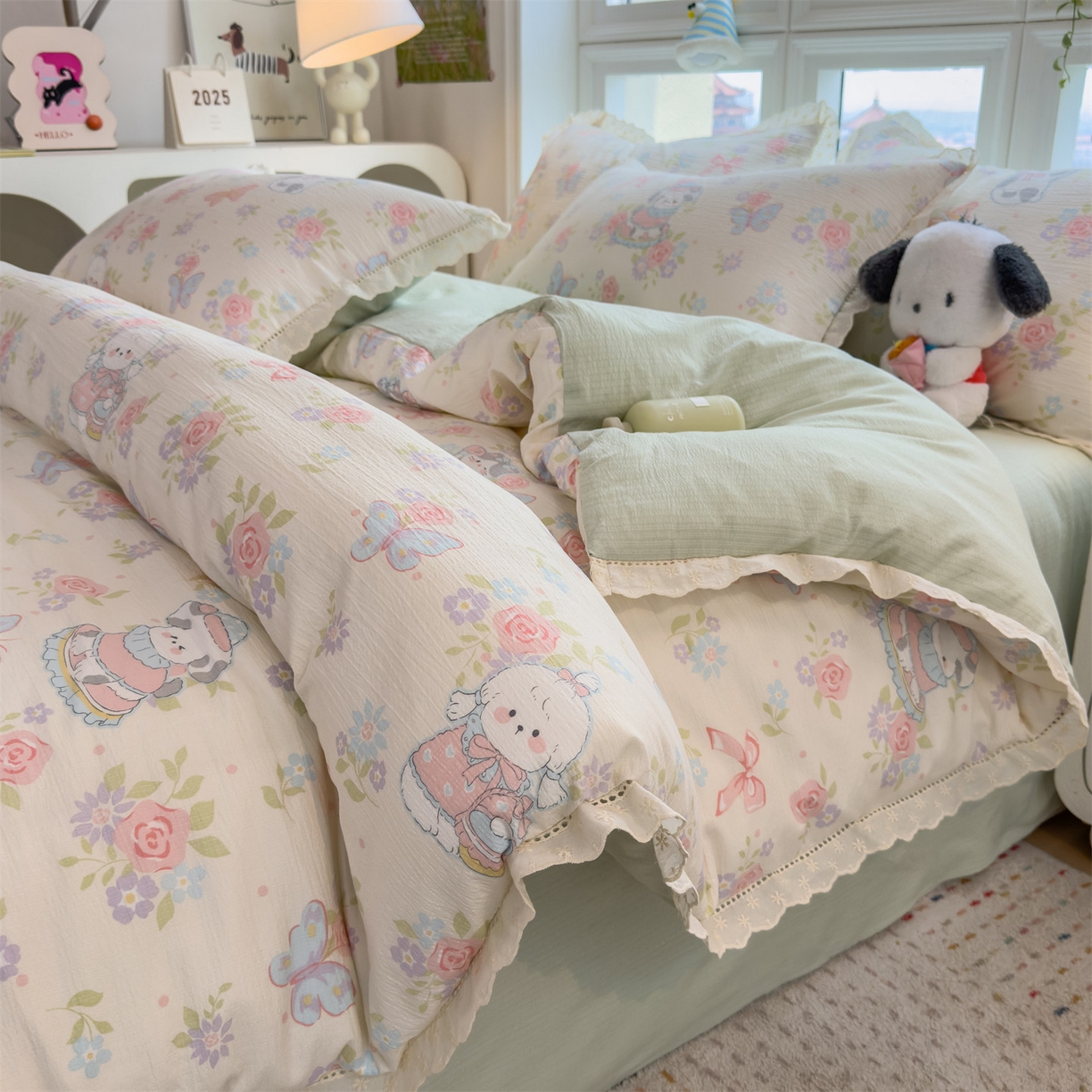 91家纺网 家纺一手货源 找家纺 雯豆家纺2025新品皱皱双层纱四件套镂空花边款三件套 快乐时光