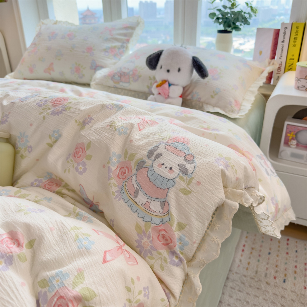 91家纺网 家纺一手货源 找家纺 雯豆家纺2025新品皱皱双层纱四件套镂空花边款三件套 快乐时光