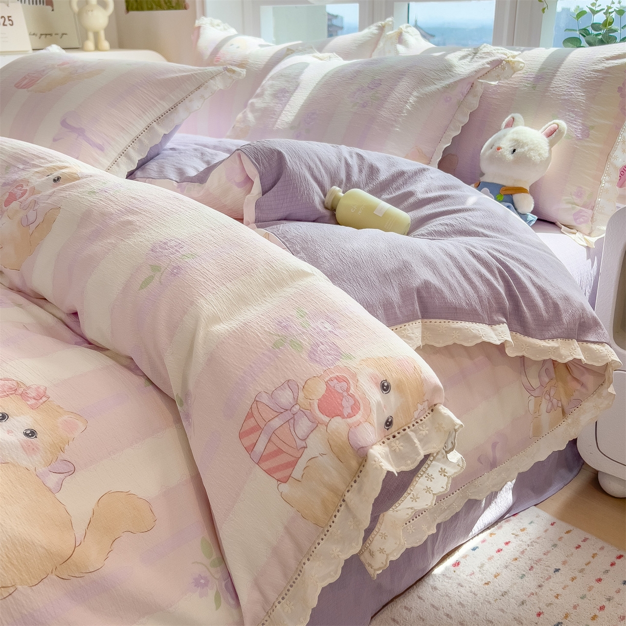 91家纺网 家纺一手货源 找家纺 雯豆家纺2025新品皱皱双层纱四件套镂空花边款三件套 毛球团团