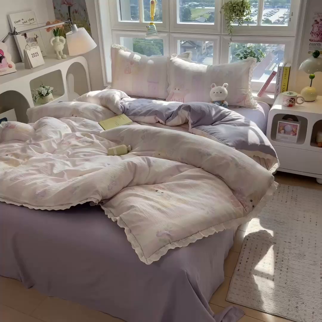 91家纺网 家纺一手货源 找家纺 雯豆家纺2025新品皱皱双层纱四件套镂空花边款三件套 毛球团团