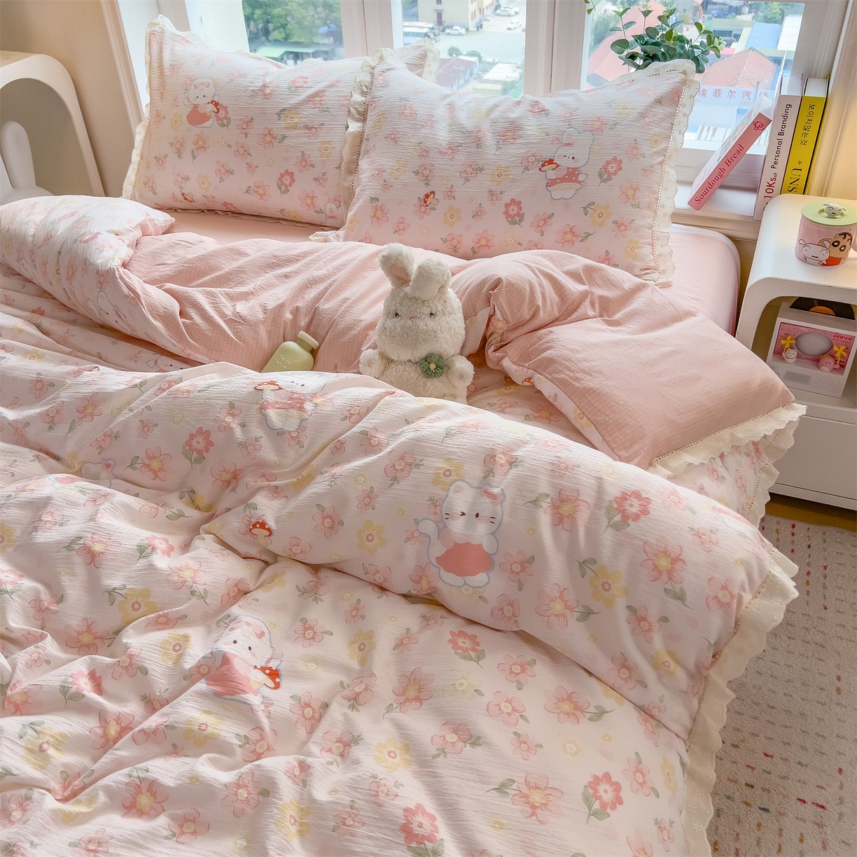 91家纺网 家纺一手货源 找家纺 雯豆家纺2025新品皱皱双层纱四件套镂空花边款三件套 蘑菇仙子