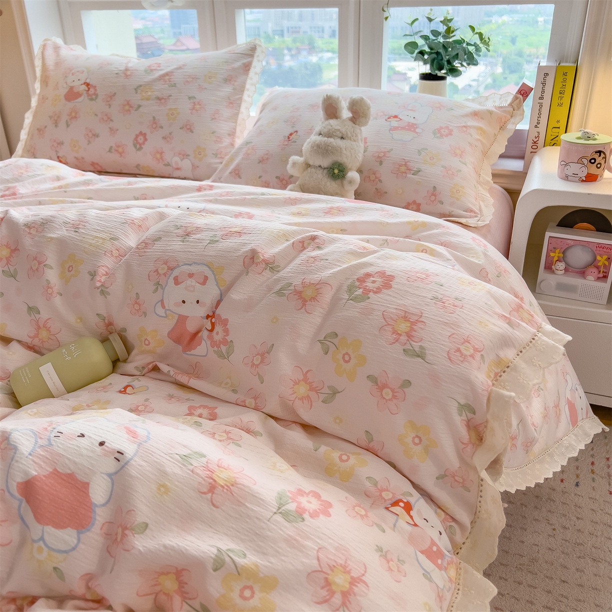 91家纺网 家纺一手货源 找家纺 雯豆家纺2025新品皱皱双层纱四件套镂空花边款三件套 蘑菇仙子