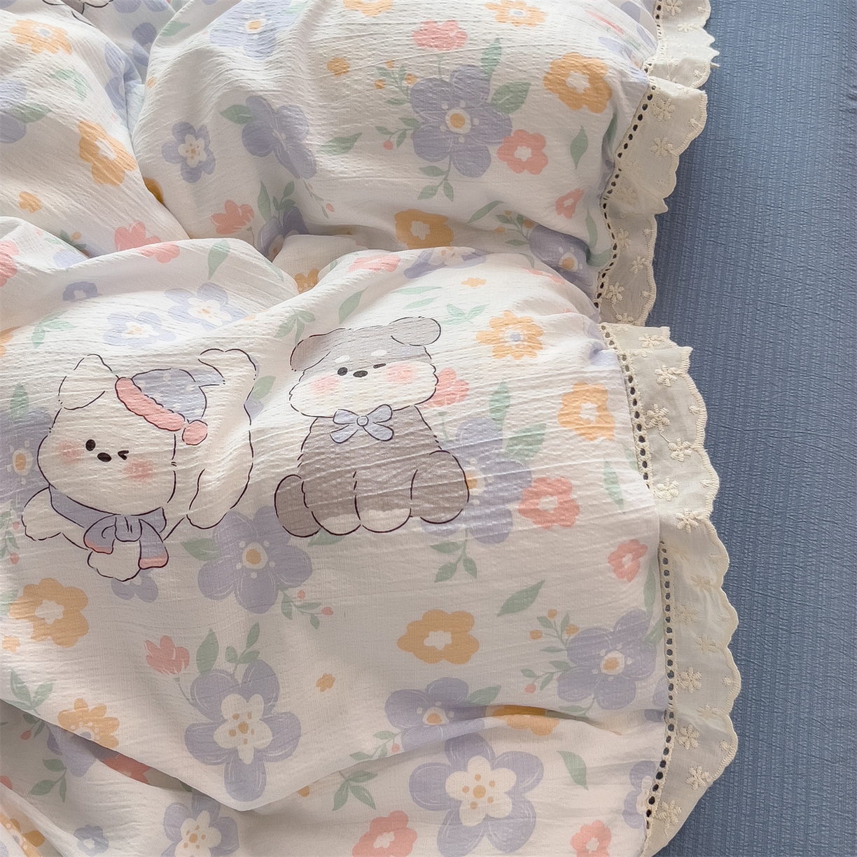 91家纺网 家纺一手货源 找家纺 雯豆家纺2025新品皱皱双层纱四件套镂空花边款三件套 奶萌小狗