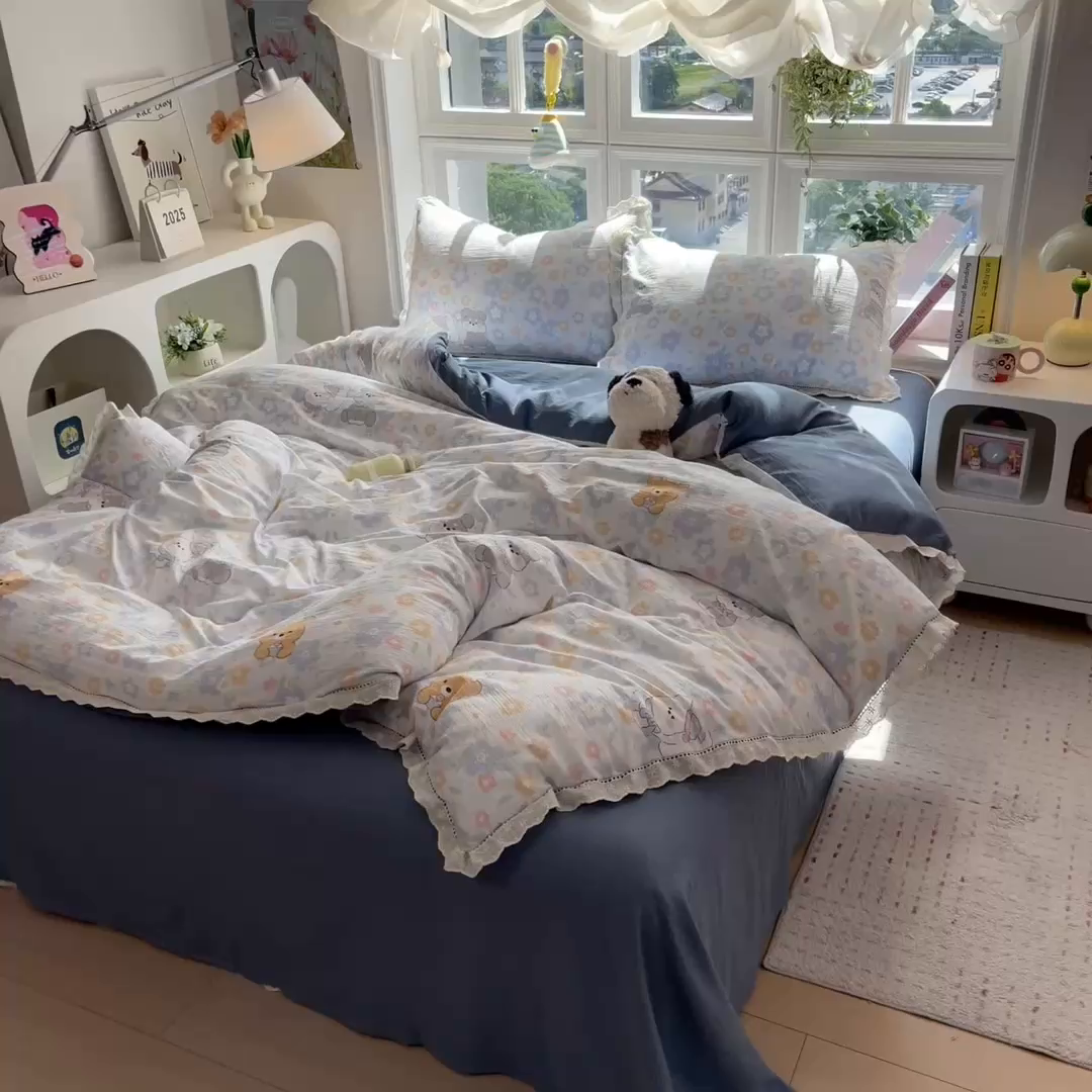 91家纺网 家纺一手货源 找家纺 雯豆家纺2025新品皱皱双层纱四件套镂空花边款三件套 奶萌小狗