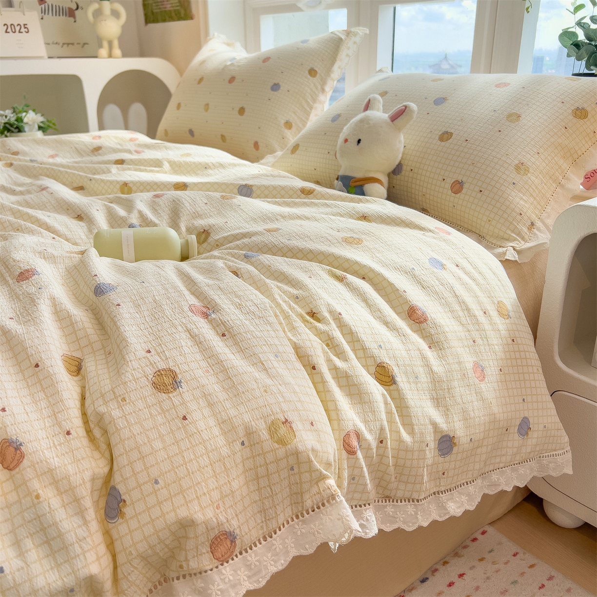 91家纺网 家纺一手货源 找家纺 雯豆家纺2025新品皱皱双层纱四件套镂空花边款三件套 小南瓜