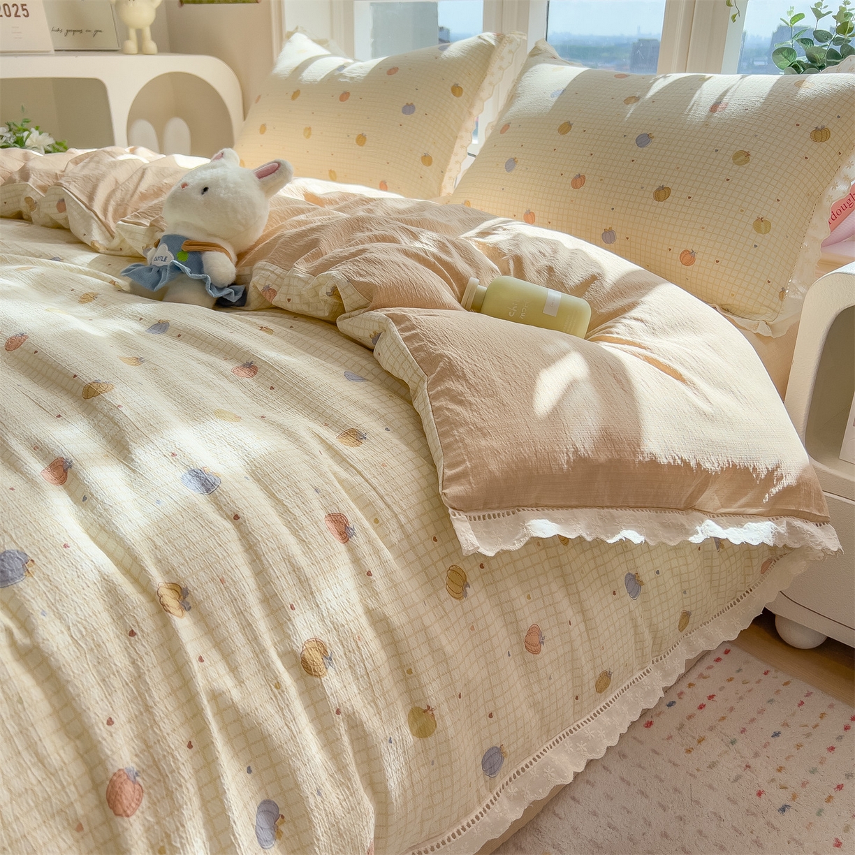 91家纺网 家纺一手货源 找家纺 雯豆家纺2025新品皱皱双层纱四件套镂空花边款三件套 小南瓜