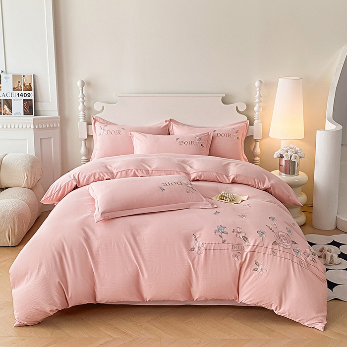 91家纺网 家纺一手货源 找家纺 （总）大麦乐田 2025新款刺绣四件套-玫瑰故事