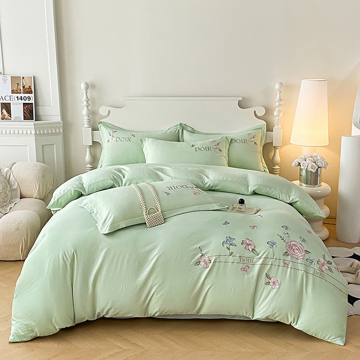 91家纺网 家纺一手货源 找家纺 大麦乐田 2025新款刺绣四件套-玫瑰故事 玫瑰故事-浅绿