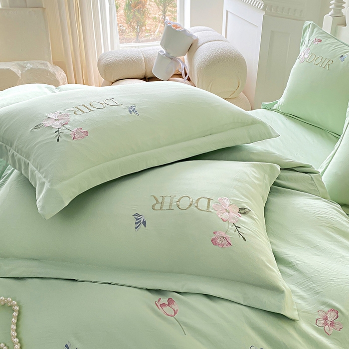 91家纺网 家纺一手货源 找家纺 大麦乐田 2025新款刺绣四件套-玫瑰故事 玫瑰故事-浅绿