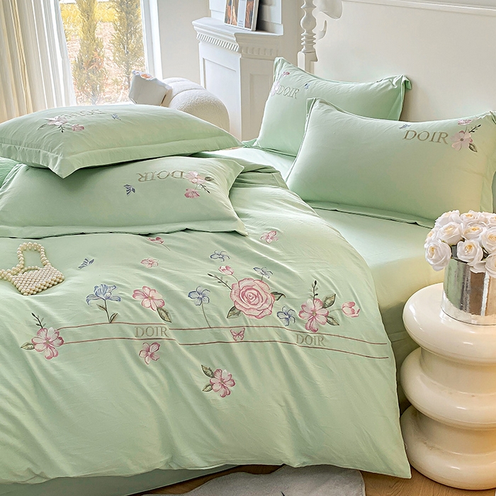 91家纺网 家纺一手货源 找家纺 大麦乐田 2025新款刺绣四件套-玫瑰故事 玫瑰故事-浅绿