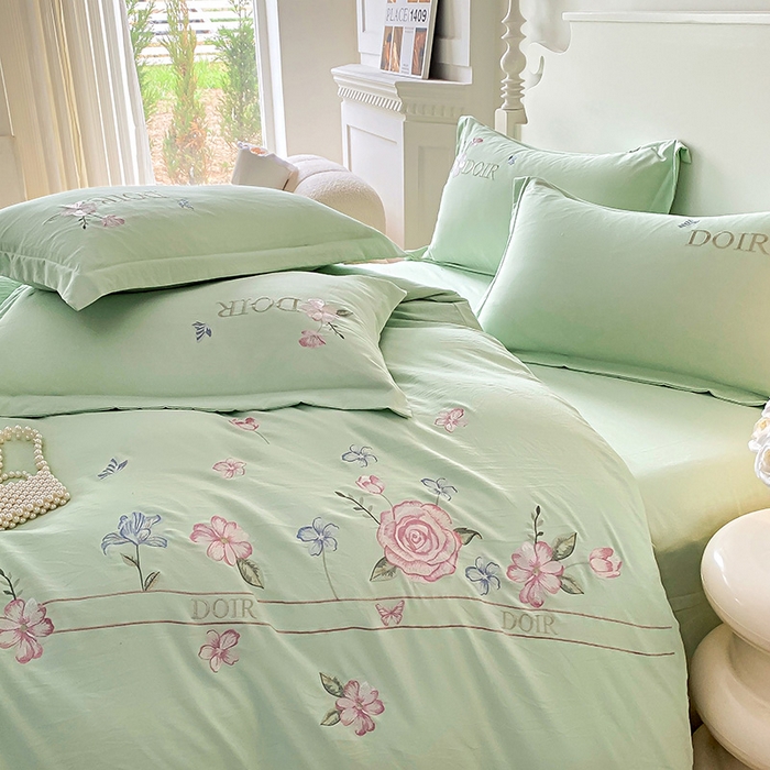 91家纺网 家纺一手货源 找家纺 大麦乐田 2025新款刺绣四件套-玫瑰故事 玫瑰故事-浅绿