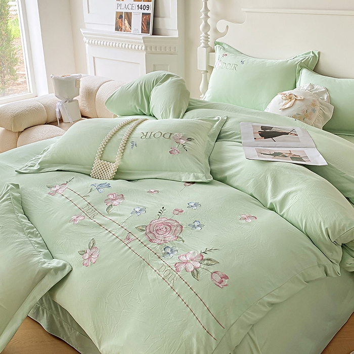 91家纺网 家纺一手货源 找家纺 大麦乐田 2025新款刺绣四件套-玫瑰故事 玫瑰故事-浅绿