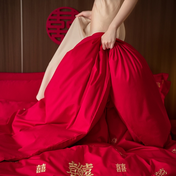 91家纺网 家纺一手货源 找家纺 简纯主义 2025新款100支长绒棉刺绣四件套花开并蒂系列喜满良缘