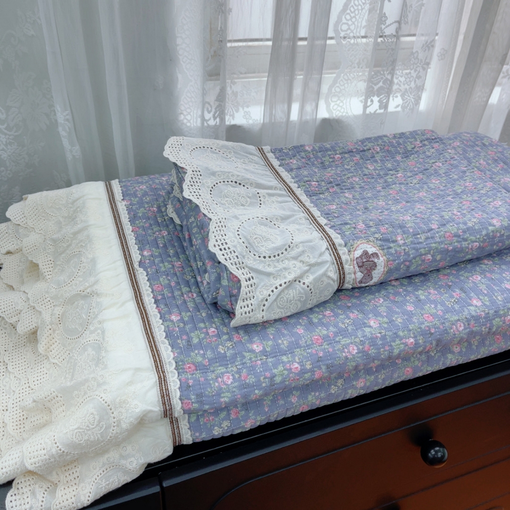 91家纺网 家纺一手货源 找家纺 暖居 2025新款法式13370高密小碎花40支全棉纯棉床盖四件套 碎花紫熊