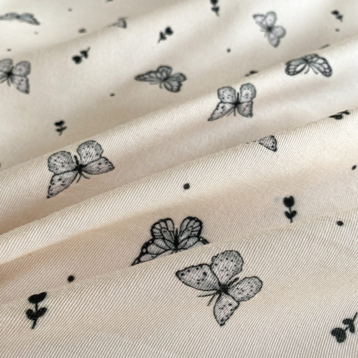 91家纺网 家纺一手货源 找家纺 乐沐家纺 2025新款法式花边夹棉床盖四件套 蝶舞